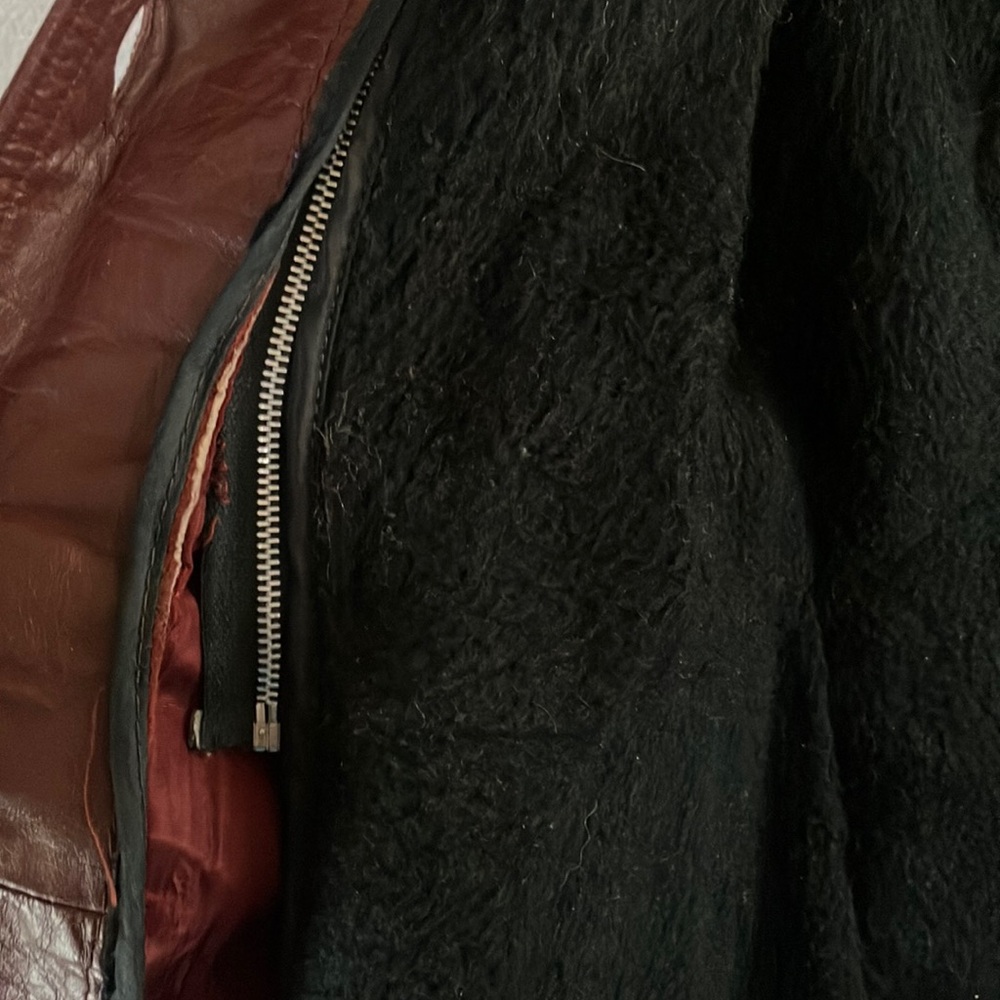 Vintage Burgundy Leather Button Up‎ Jacket with Removable Winter Lining - Picture 9 of 14